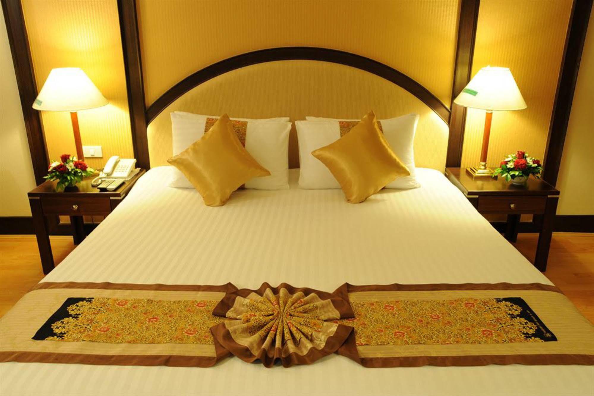 New Season Hotel Hat Yai Εξωτερικό φωτογραφία